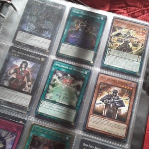 Over 900 Yu-gi-oh! trading cards